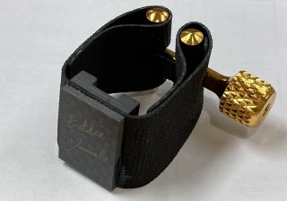 《エクスプレッションズシリーズ》エディ・ダニエルズ　リガチャー　Carbon Fiber[クラリネット･サックス用]