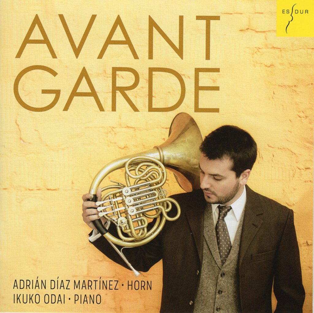 「AVANTGARDE」アドリアン・ディアス・マルティネス 画像 1