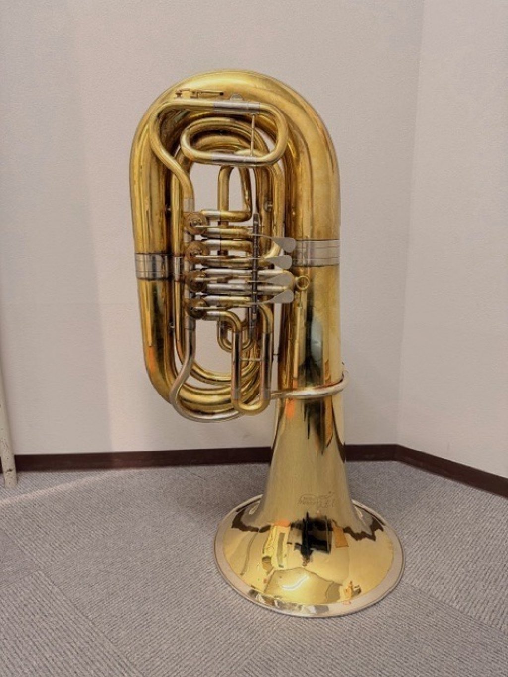 チェルベニー ABB-686 画像 1