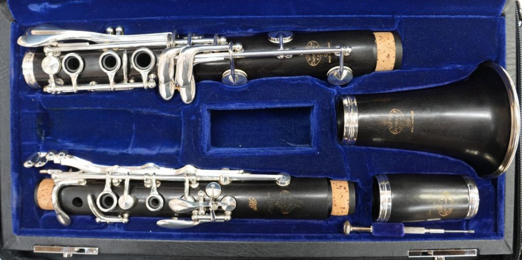 B.クランポン(France)　RC 画像 1