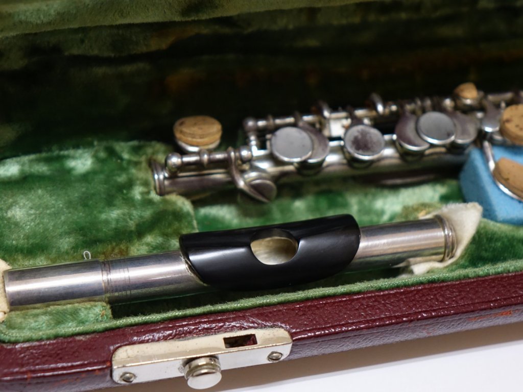 日本初の 仏 ( 【最終値下げ】フォリジ : 銀製フルート頭部管 ) オーバル : 歌口 管楽器