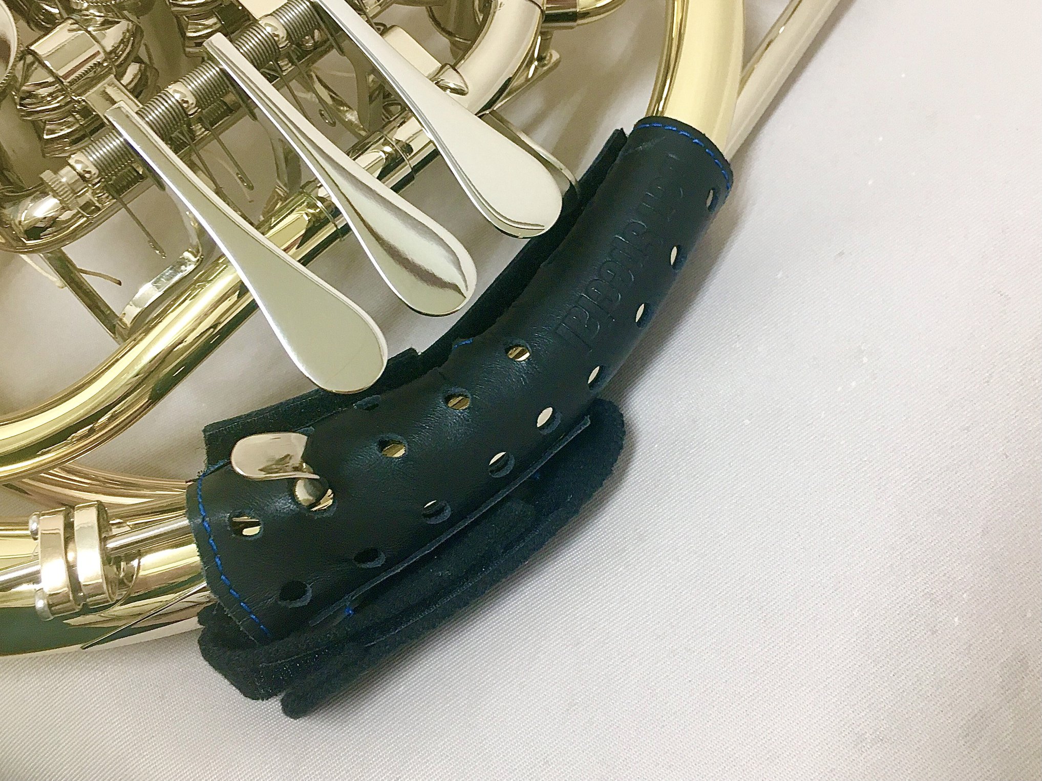 ホルン用ハンドプロテクター Ben Special 入荷 管楽器は東京の管楽器専門店ダクで