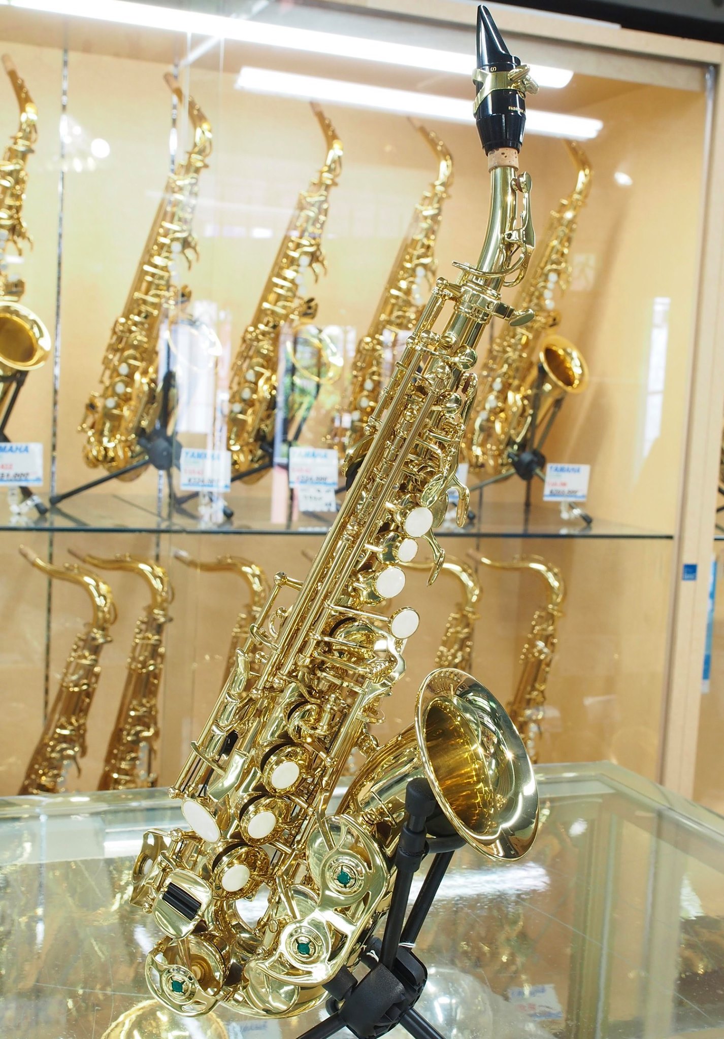 小さくてかわいいソプラノサックスが入荷 管楽器は東京の管楽器専門店ダクで