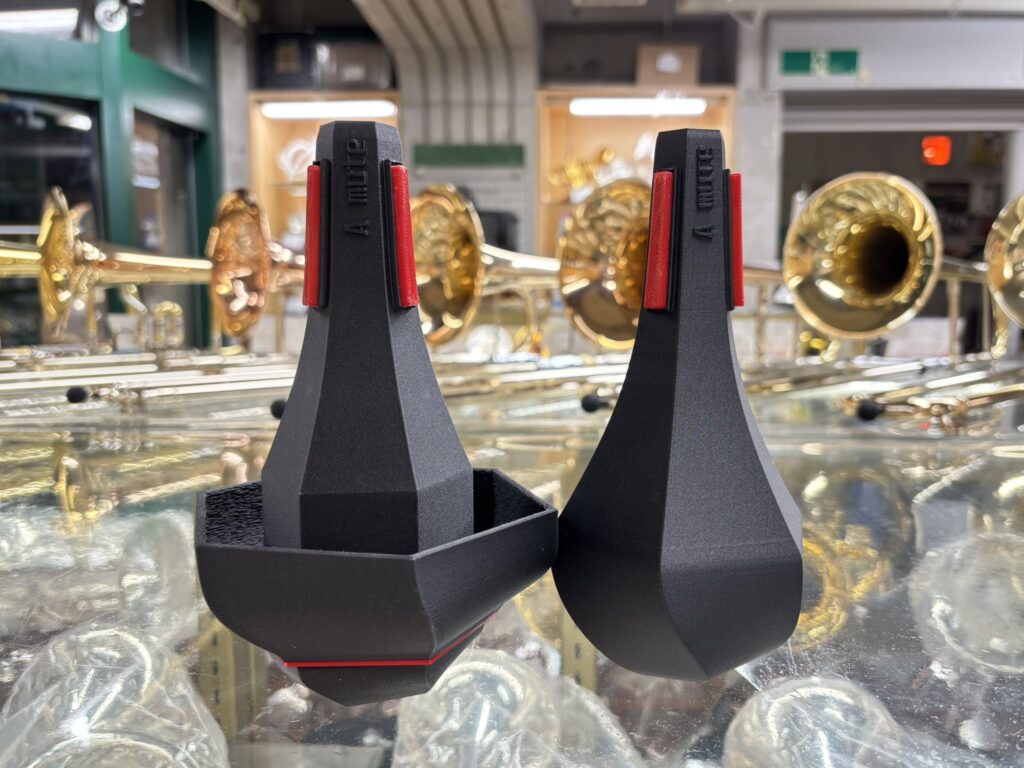 カーボン製のミュート