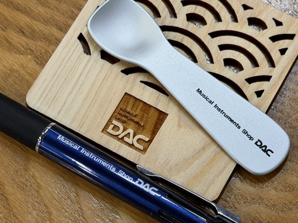 ダクガチャガチャ